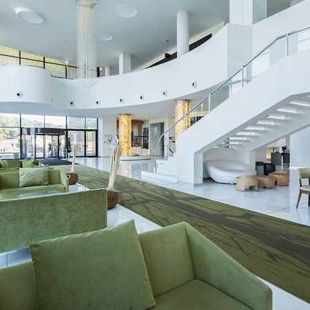 Melia Braga Hotel & Spa Экстерьер фото The lobby of the hotel