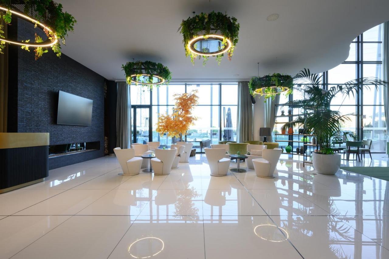 Melia Braga Hotel & Spa Экстерьер фото The lobby of the hotel