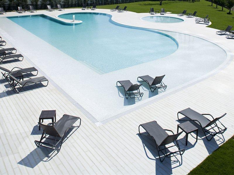Melia Braga Hotel & Spa Экстерьер фото The pool at the Hotel