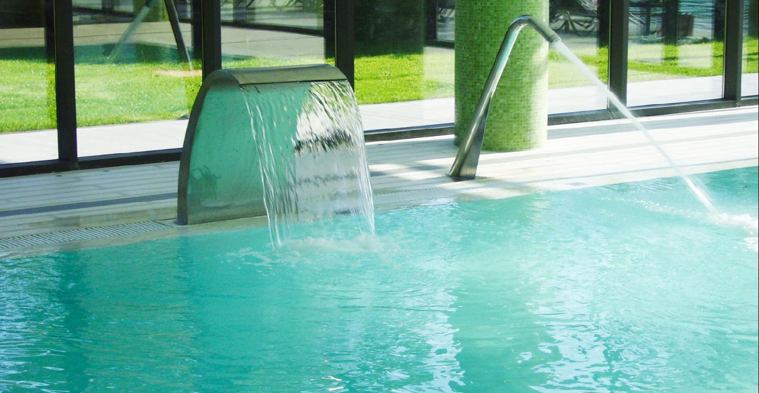 Melia Braga Hotel & Spa Экстерьер фото A water cascade