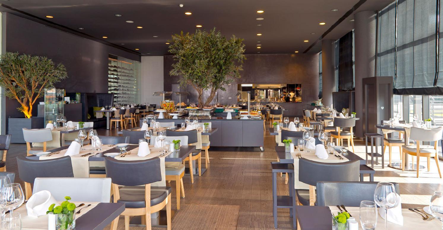 Melia Braga Hotel & Spa Экстерьер фото Restaurant